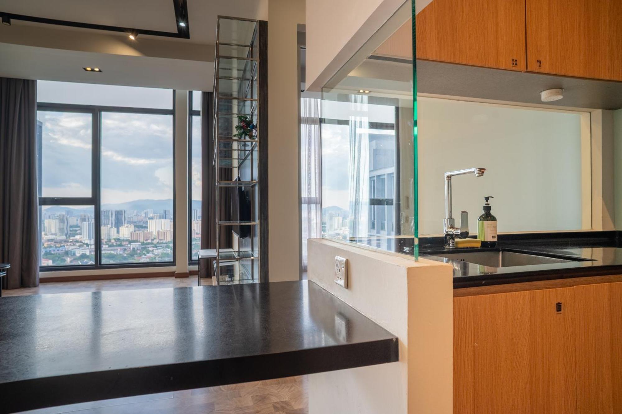 Expressionz Klcc By Mana-Mana Apartment กัวลาลัมเปอร์ ภายนอก รูปภาพ